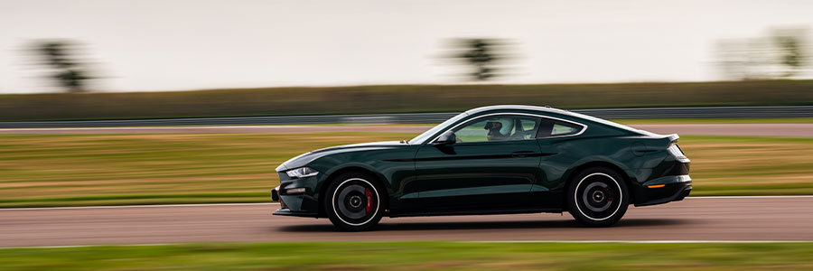 Ford Mustang Bullitt sur le circuit de Mornay