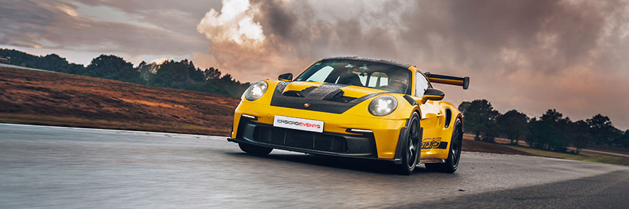 Porsche 992 GT3 RS sur le circuit du Bugey